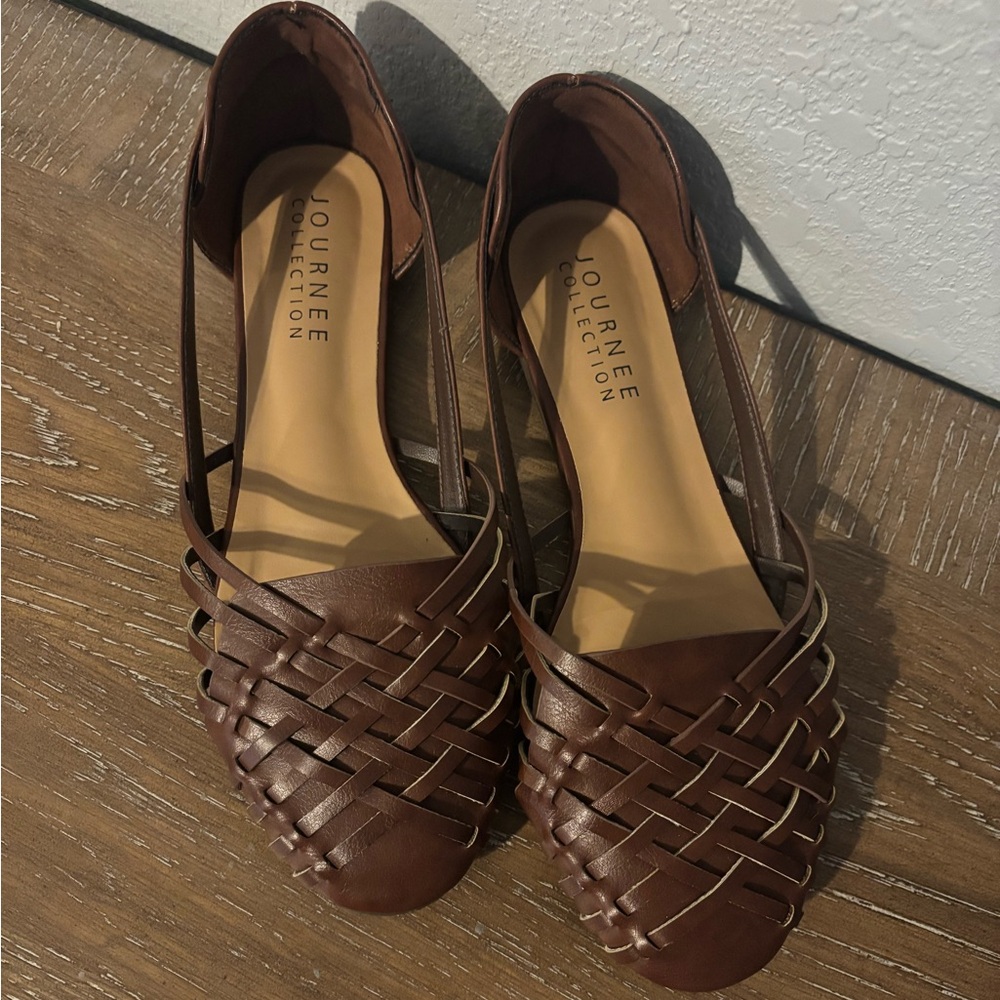 Journee Collection Women's Dark Brown Woven Loafers